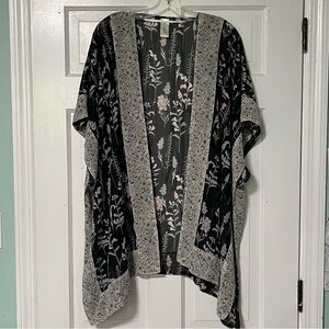 Simply Noelle Black Floral Wrap coverup kimono